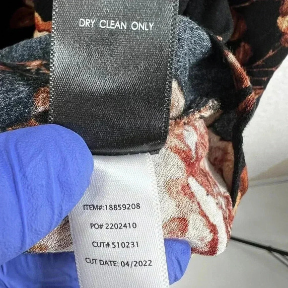 Torrid 5XL Womens Black Floral Print Crepe Chain Detail Blouse 3/4 Sleeves Boho - Picture 15 of 16